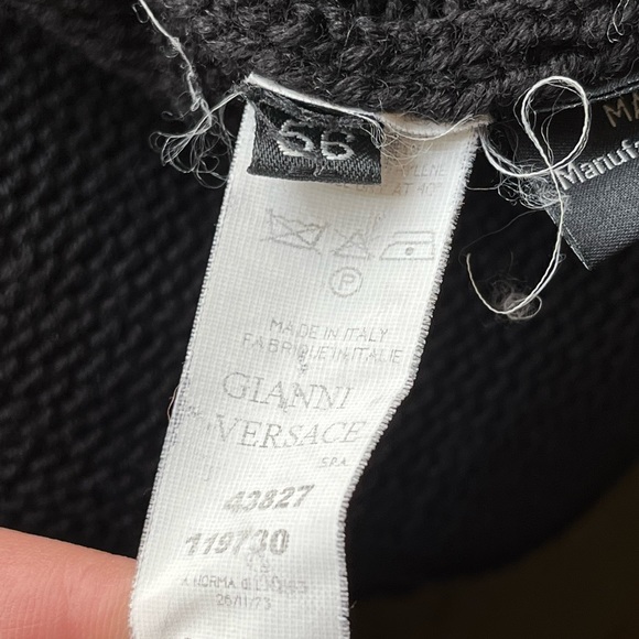 Versace - Picture 8 of 9